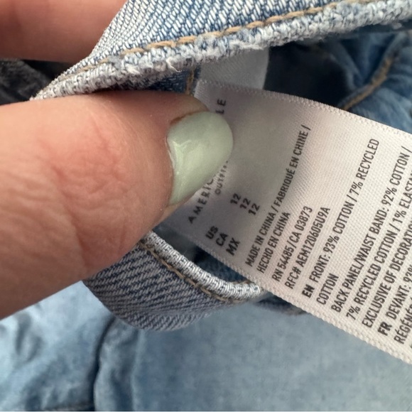 American eagle Distressed Light Blue Denim Shorts 12 - Picture 4 of 6